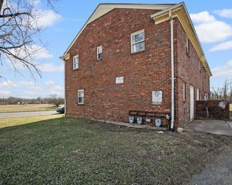 Cozy 2 bedroom apartment - Dayton - Building