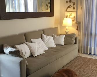 Apartment with large livable terrace in Marina Romea - Marina Romea - Living room