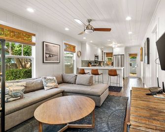 Historic Key Largo Cottage - Key Largo - Huiskamer
