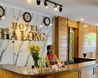 Ha Long Hotel - Ho Chi Minh City - Front desk