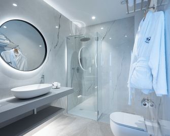 Hotel Bologna Airport - Bologna