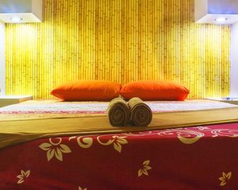 New Priok Indah Syariah Hotel - Jakarta - Bedroom