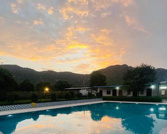 The Hill View Swimming Pool & Resort - Jaipur - Uima-allas