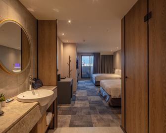 Roaders Plus Hotel - Theme - Taipei City