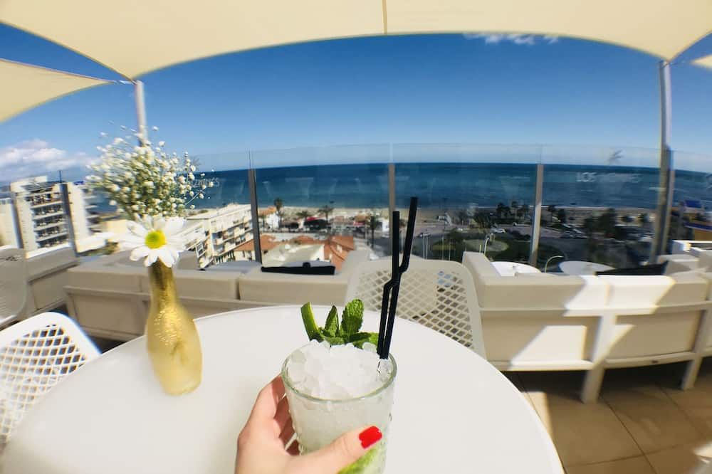 Hotel Los Jazmines - טורמולינוס - מרפסת