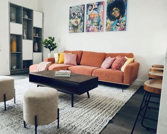 Casa Rosada by Oraklus - Marina del Rey - Pokój dzienny