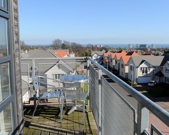 Parkhill Apartments - Aberdeen - Balcón