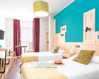 Hotel San Miguel - חיחון - חדר שינה