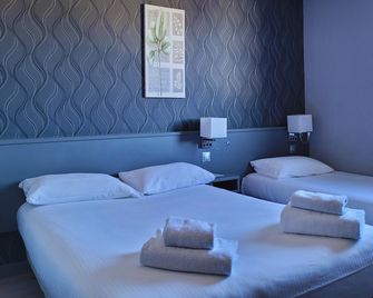 هوتل ليه شاتاينجييرز - بريفاس - غرفة نوم