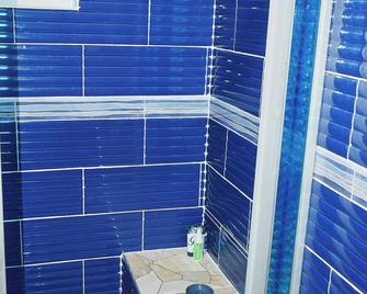 Relaxing countryside setting, breezy and beautiful mountain view. - Bamboo