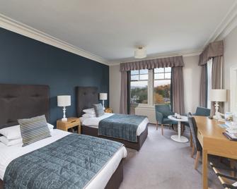 The Invercauld Arms Hotel - Ballater - Bedroom
