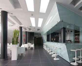 Aparthotel Four Elements Suites - Salou - Bar