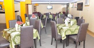 Travel House Budget Hotel Ibadan - Ibadán - Restaurante