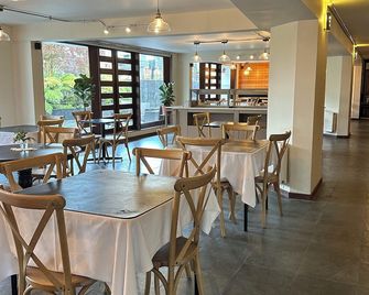 Hotel Germania - פוארטו ואראס - מסעדה
