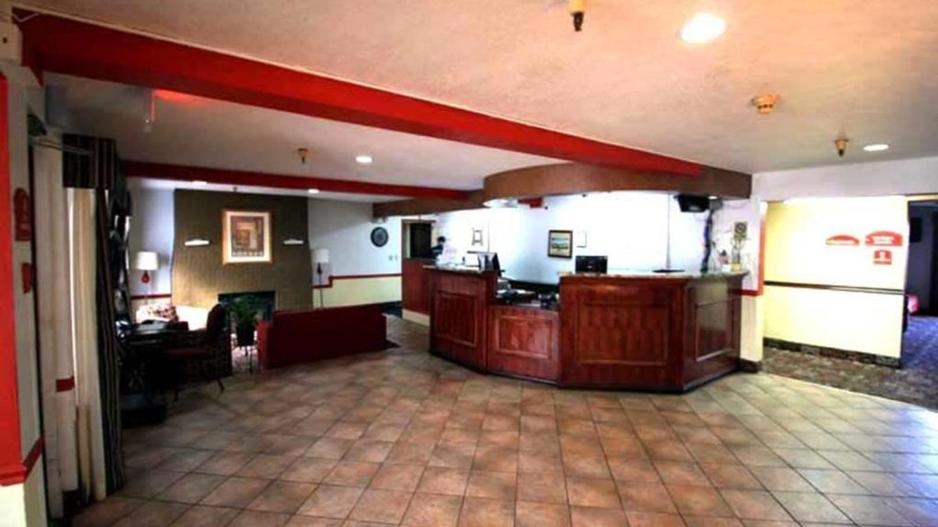 Norwood Inn Roseville