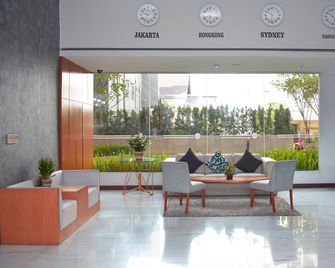 Bogor Valley Hotel - Bogor - Lobby