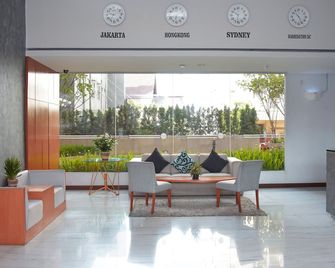 Bogor Valley Hotel - בוגור - לובי