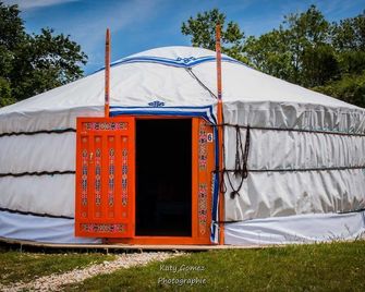 Le Village Insolite yourte et roulotte - Saint-Benoit-des-Ondes - Outdoor view