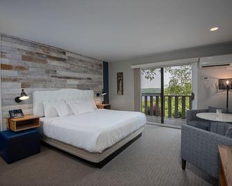 Country House Resort - Sister Bay - Спальня