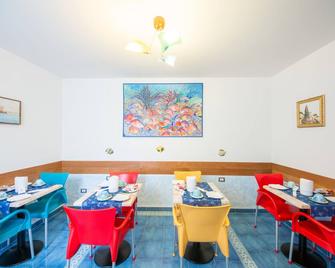 Meublè Casa Mannini - Maiori - Restaurant