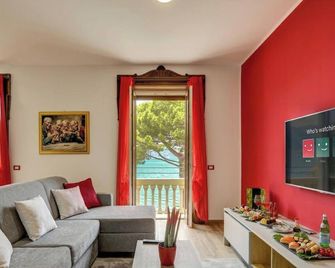 Desenzanoloft Palazzo Visconti - Luigi Visconti / 7 pax - Desenzano del Garda