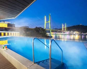 Yeosu Hotel Haven - Yeosu - Zwembad