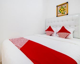 OYO 3777 Homestay Legundi Syariah - Bandar Lampung - Bedroom