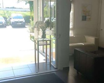 Hotel Premiere Classe Orly Rungis - Rungis - Lobby