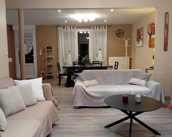 Le Gîte de la Poterie - Eu - Wohnzimmer