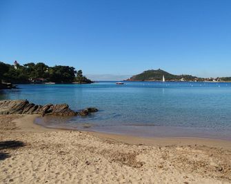 Flat for 5 people, swimming pool, internet, close to the beach and shops on foot - Agay - Plage
