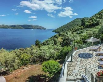 Villa Akrogiali - Desimi - Vista del exterior