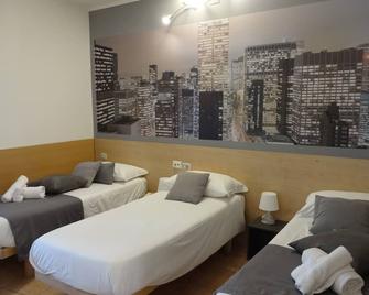 Hotel Nuova Orchidea - Melegnano - Camera da letto