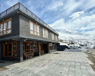 The Bulevar- Kunsil - Keylong - Edificio