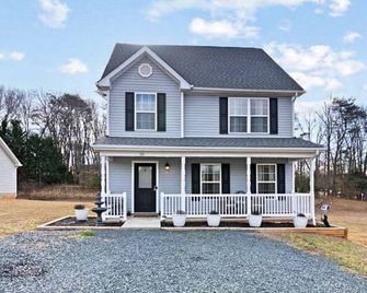 15 minutes to Liberty University - Madison Heights - Gebouw