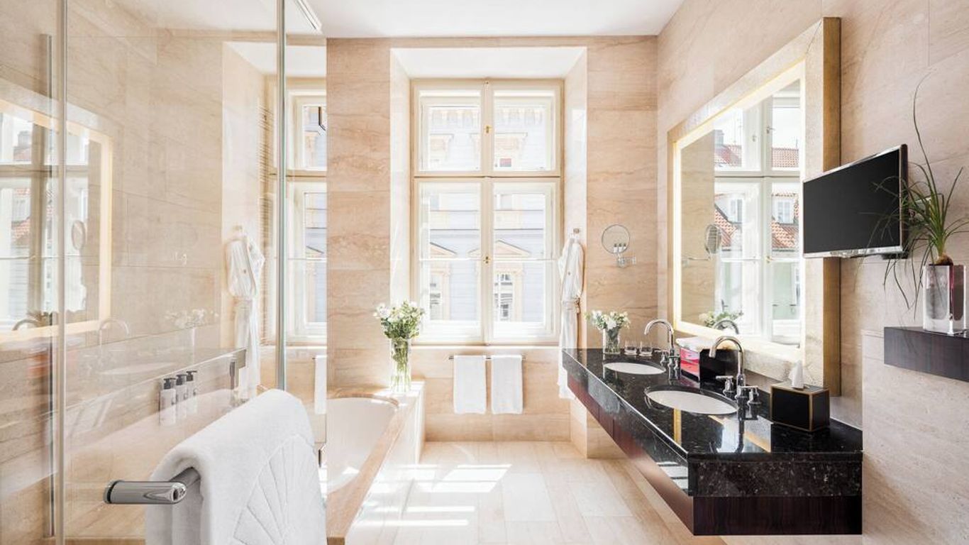 Mandarin Oriental, Prague