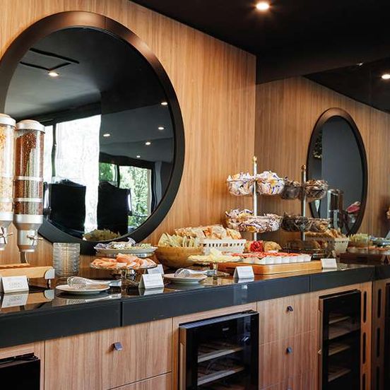Jr Hotels Bologna Amadeus image 1