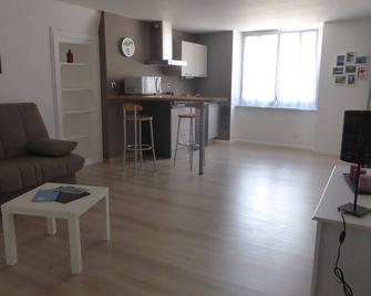 Renovated studio in the center of Clairvaux-les-lacs - Clairvaux-les-Lacs - Salon