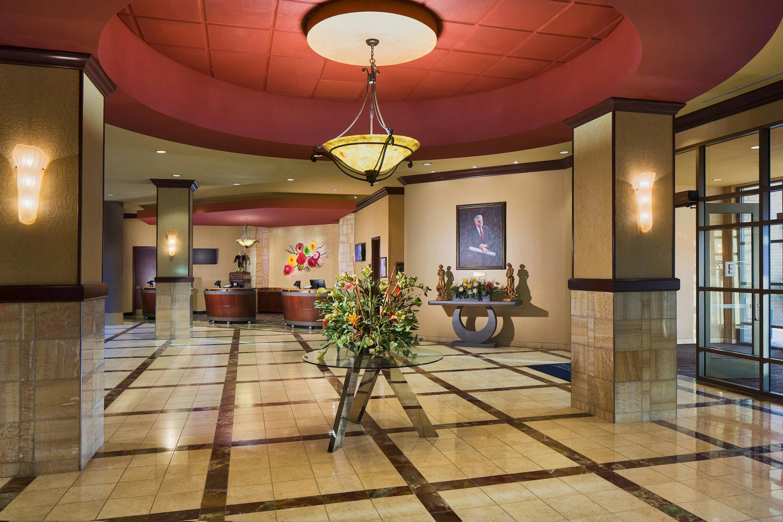 Embassy Suites by Hilton Charlotte Concord Golf Resort & Spa - Concord - Hall d’entrée