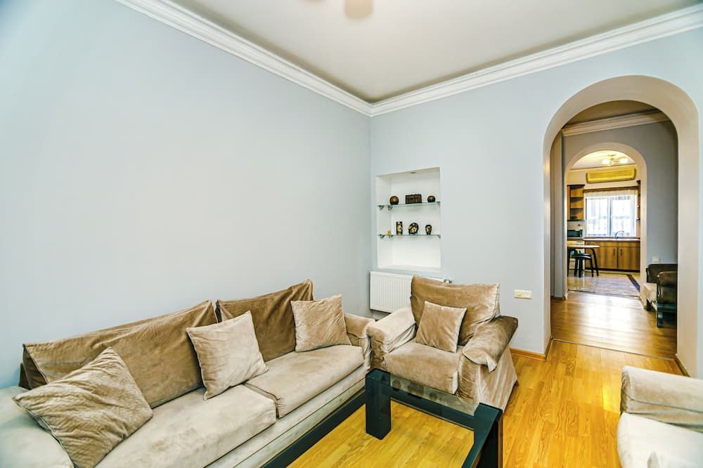 Azneft Garden Apartment - Bakoe - Huiskamer
