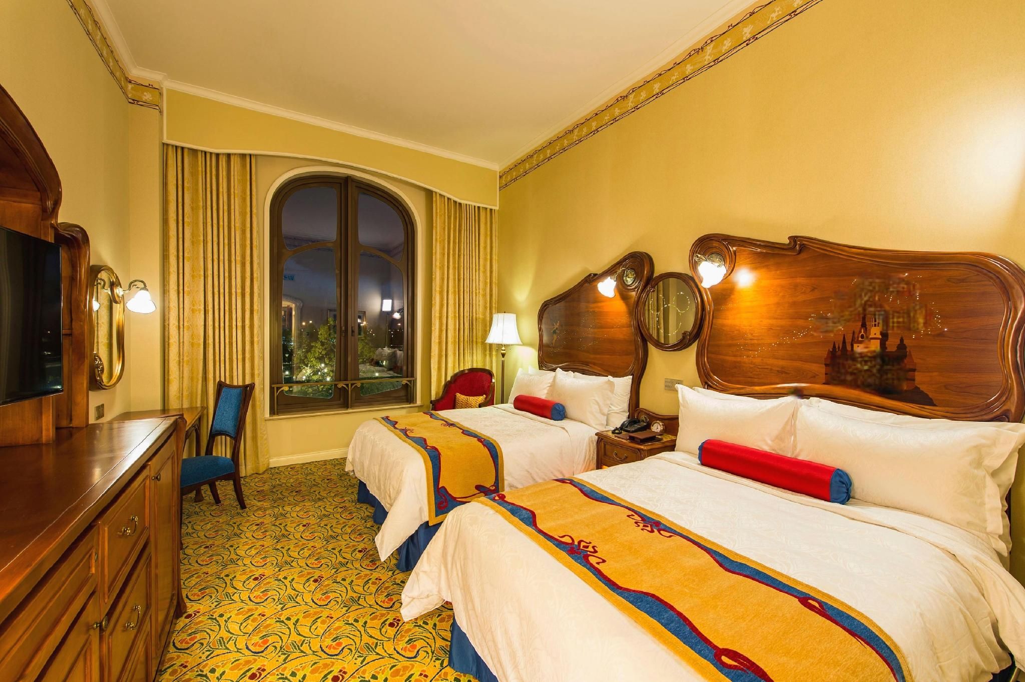 Shanghai Disneyland Park Hotel