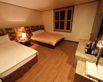 Hotel Ballantine - Cheonan - Habitación