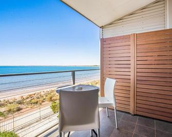 Onslow Beach Resort - Onslow - Balcón