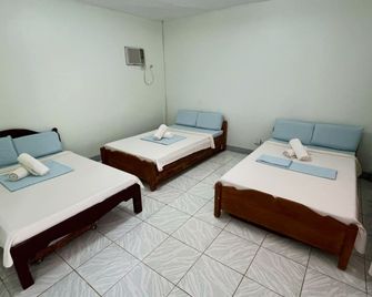 Hidden Valley Mountain and Wavepool Resort - Pinamungahan