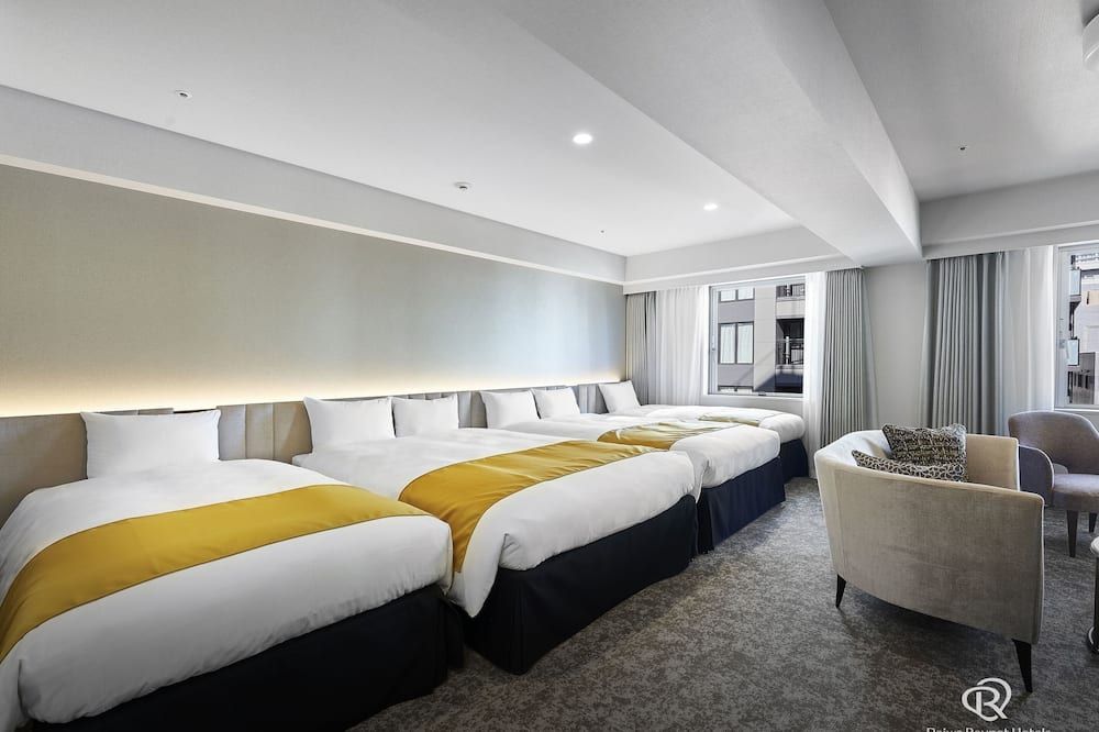 Bedroom view of Daiwa Roynet Hotel Osaka-Kitahama