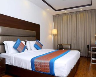 Hotel The R Blues Near New Delhi Airport - New Delhi