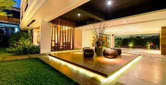 Uma Residence - Bangkok - Recepción