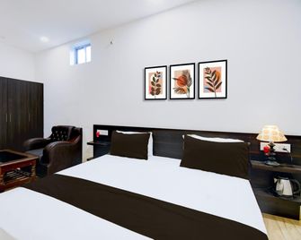 Avini's Hotel - Khagaria