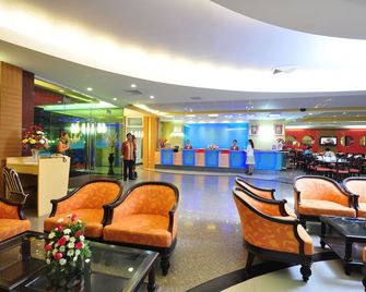 BP Grand Suite Hotel - האט יאי - לובי