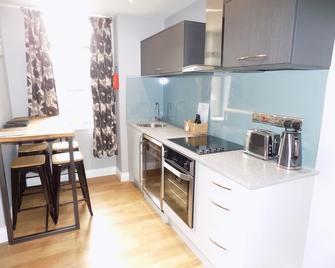 The Old Wool House Apartments - Carlisle - Kitchen