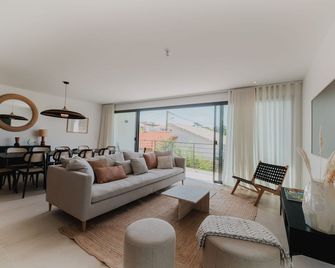 Villa Cordouan avec piscine en bord de mer - Royan - Living room